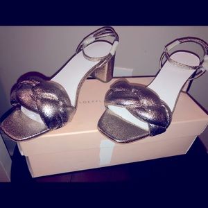 LOEFFLER RANDALL - New Unworn 
Braided Metallic Ankle-strap Sandals In Prosecco